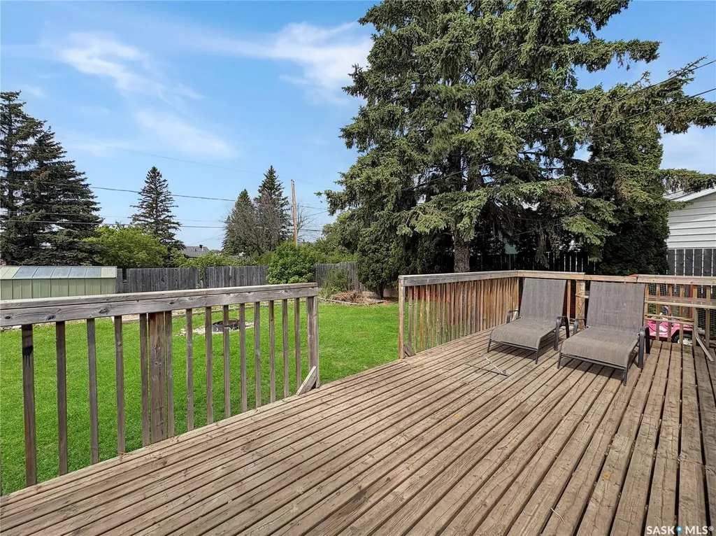 571 101st Street North Battleford SK S9A 0Y5