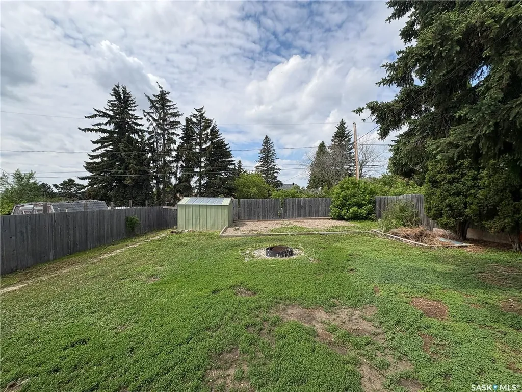 571 101st Street North Battleford SK S9A 0Y5