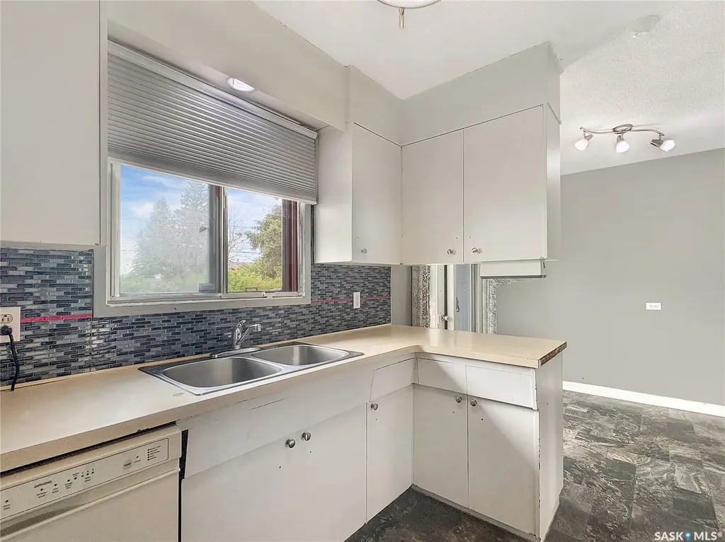571 101st Street North Battleford SK S9A 0Y5