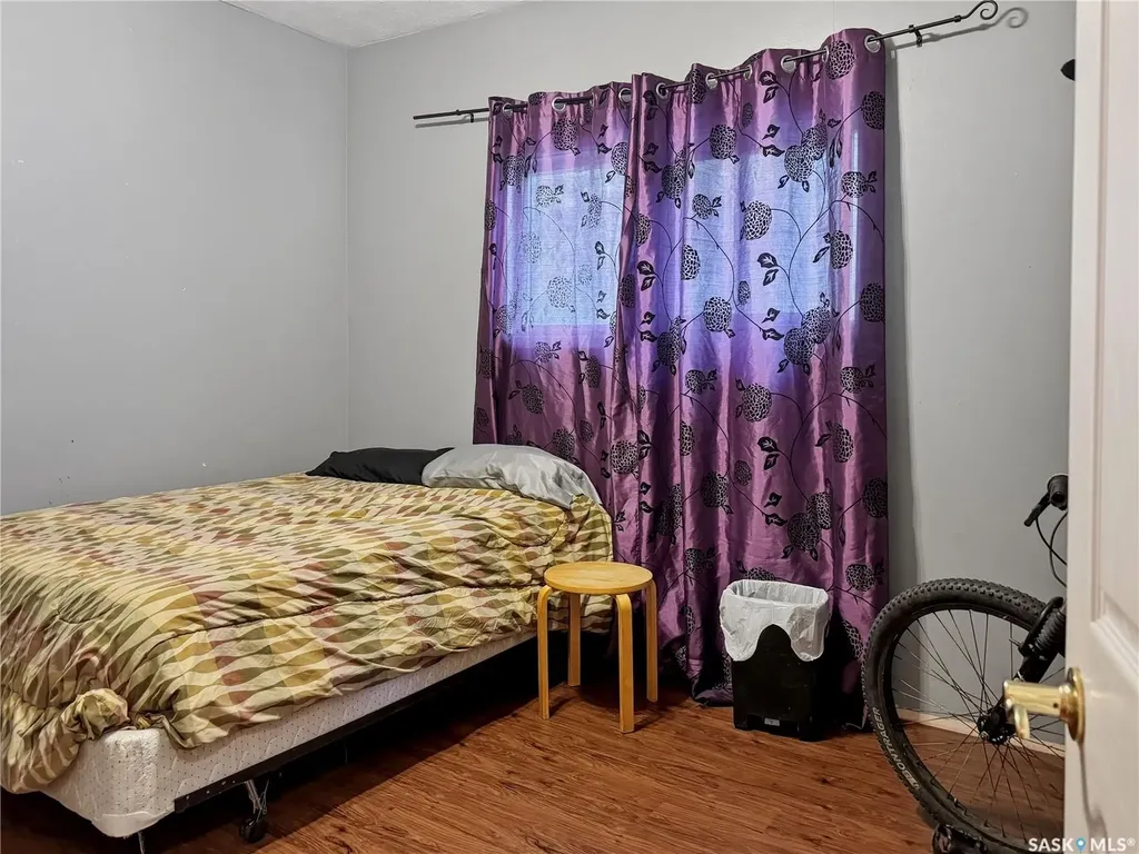 1041 3rd Street E Prince Albert SK S6V 0J4