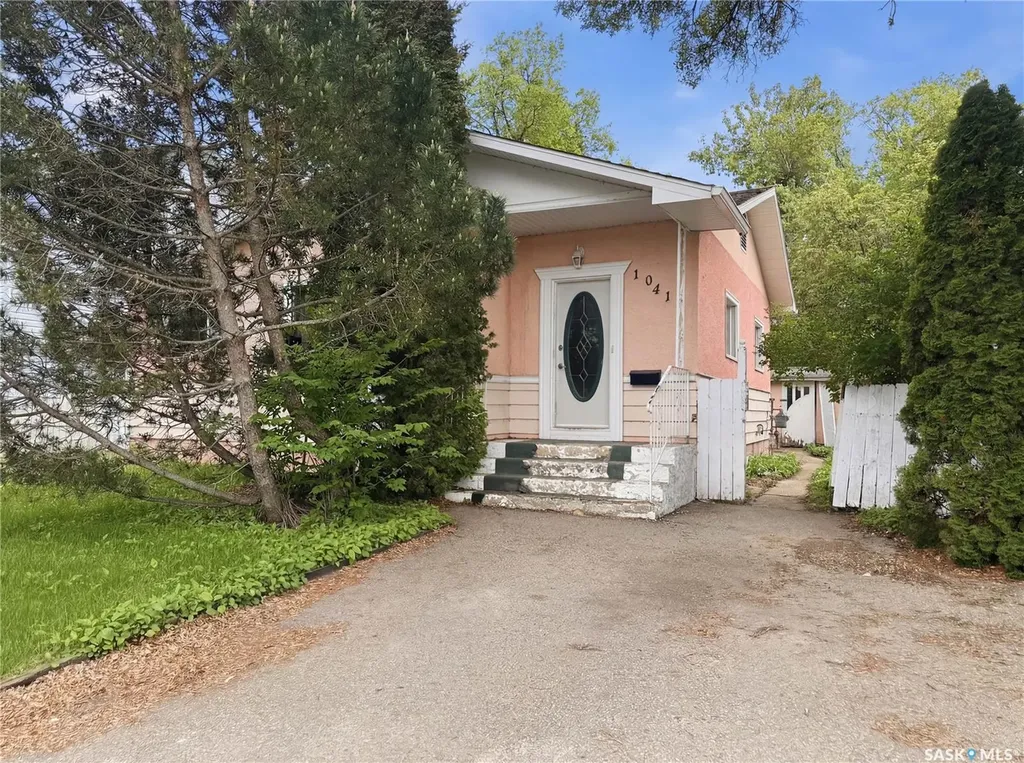 1041 3rd Street E Prince Albert SK S6V 0J4