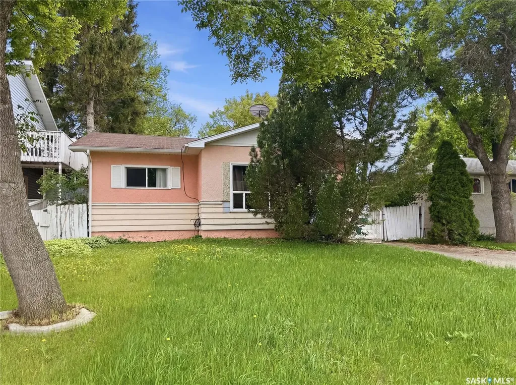 1041 3rd Street E Prince Albert SK S6V 0J4
