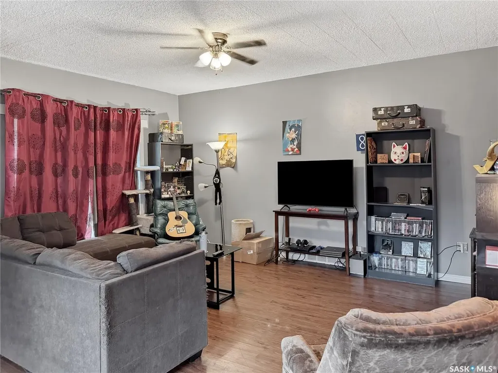 1041 3rd Street E Prince Albert SK S6V 0J4
