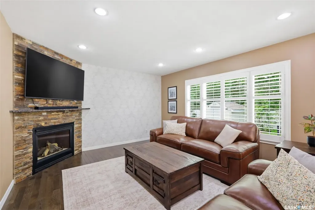 106 Mendel Crescent Saskatoon SK S7J 5J7