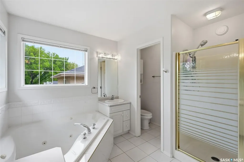 106 Mendel Crescent Saskatoon SK S7J 5J7