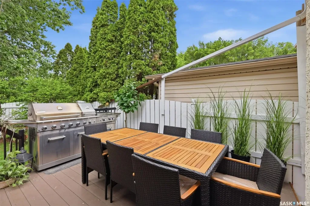 106 Mendel Crescent Saskatoon SK S7J 5J7
