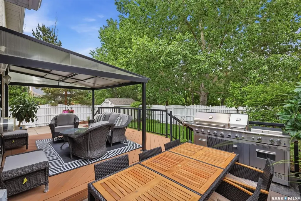 106 Mendel Crescent Saskatoon SK S7J 5J7