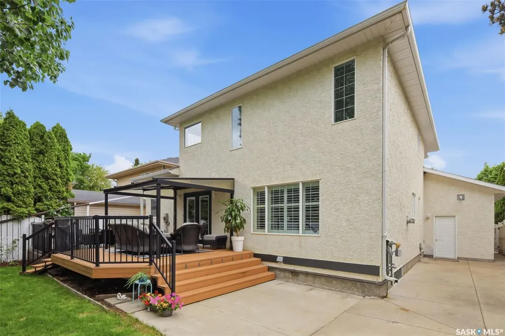 106 Mendel Crescent Saskatoon SK S7J 5J7