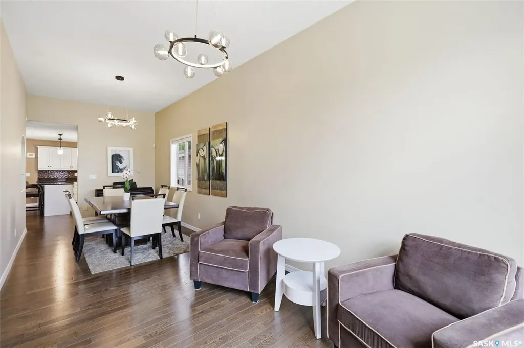 106 Mendel Crescent Saskatoon SK S7J 5J7
