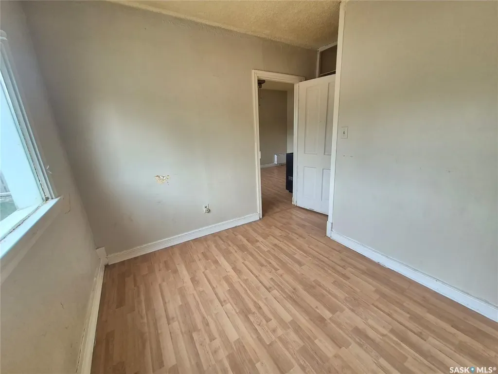 930 1st Avenue NW Weyburn SK S4H 1P6