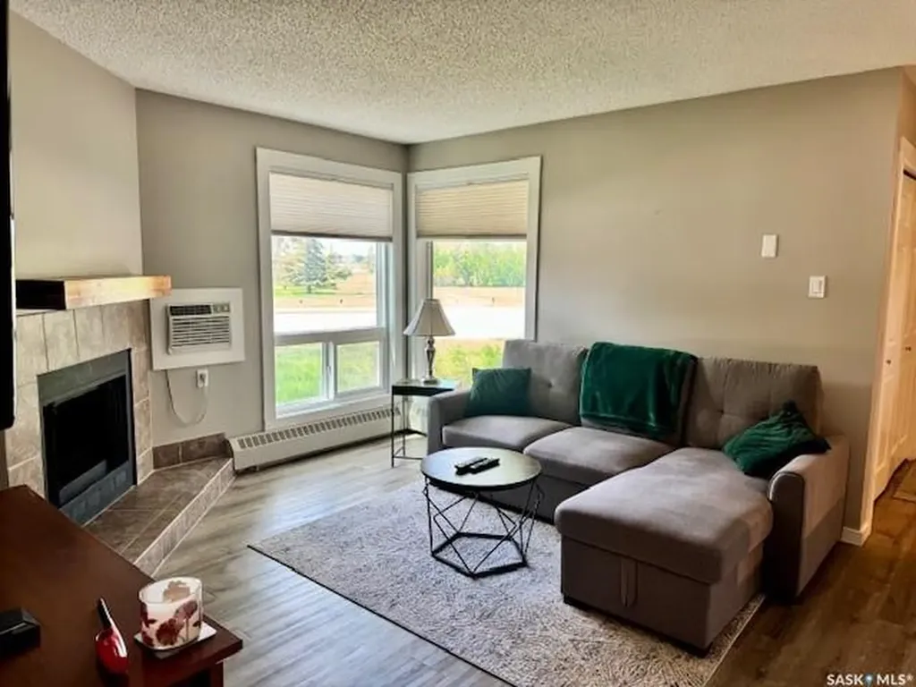 2921 Harding Street Regina SK S4V 1B9