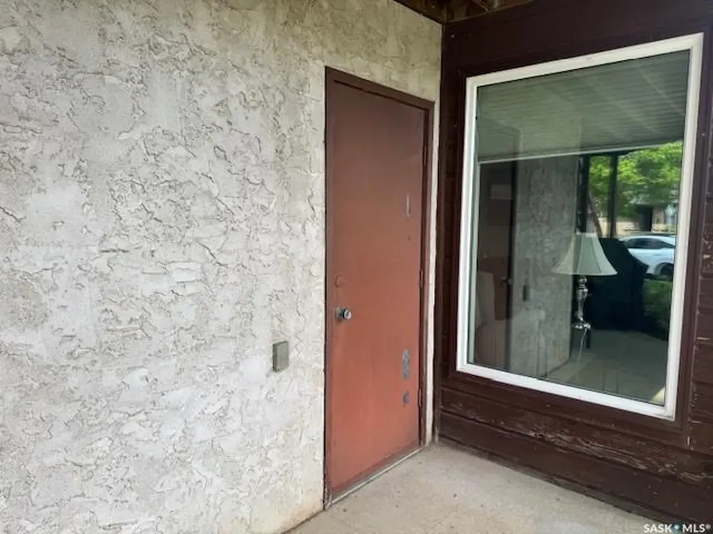 2921 Harding Street Regina SK S4V 1B9