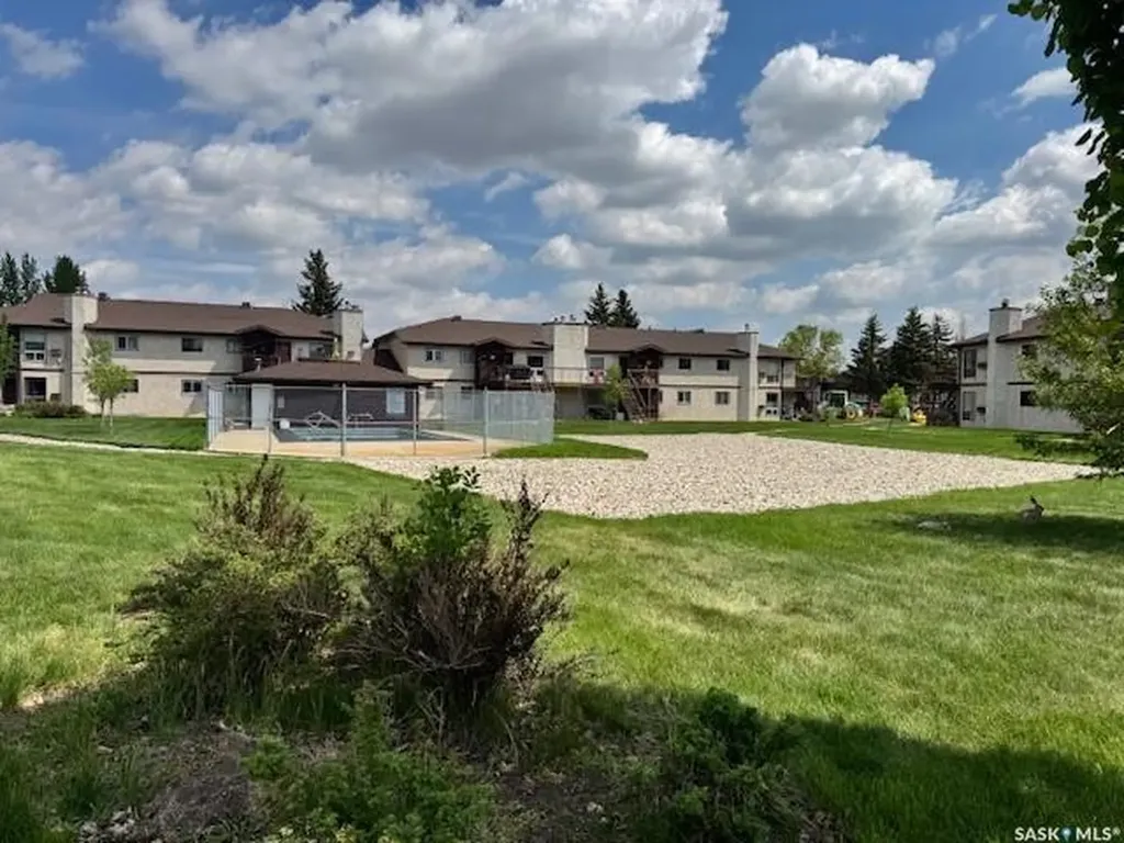 2921 Harding Street Regina SK S4V 1B9