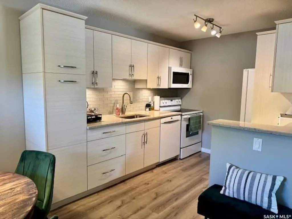 2921 Harding Street Regina SK S4V 1B9