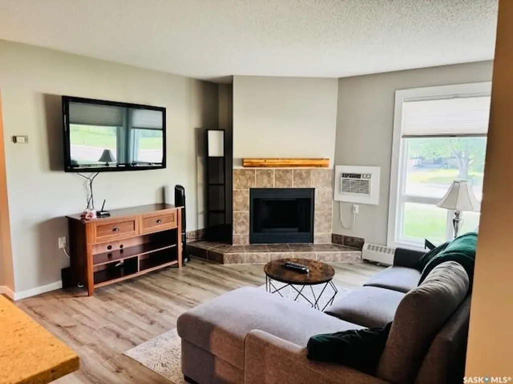 2921 Harding Street Regina SK S4V 1B9