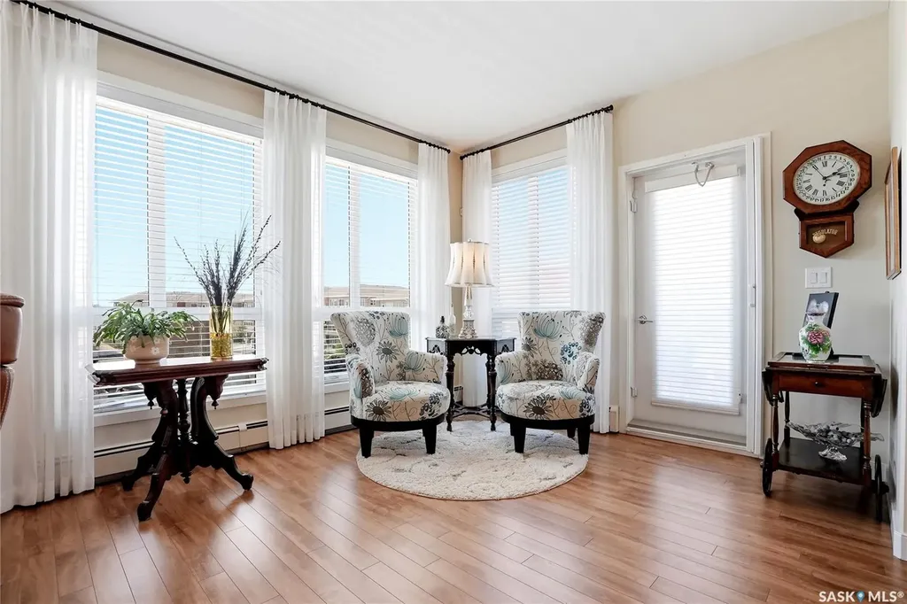 1025 Moss Avenue Saskatoon SK S7H 5A6