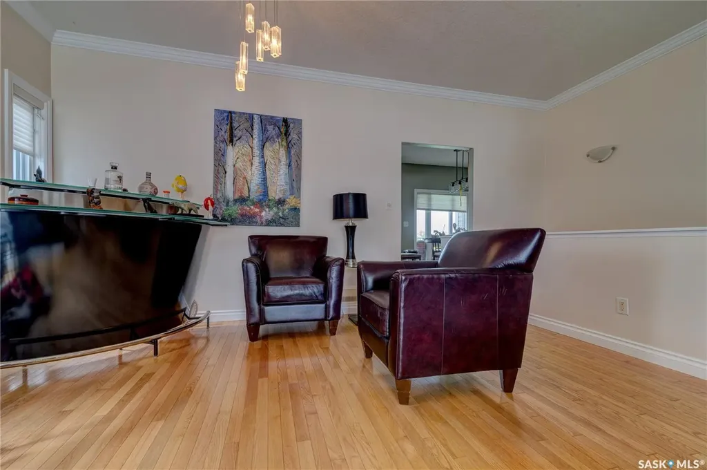 3511 Bishop Crescent E Regina SK S4Z 1A6
