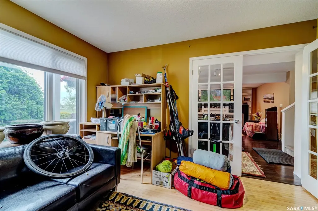 3511 Bishop Crescent E Regina SK S4Z 1A6