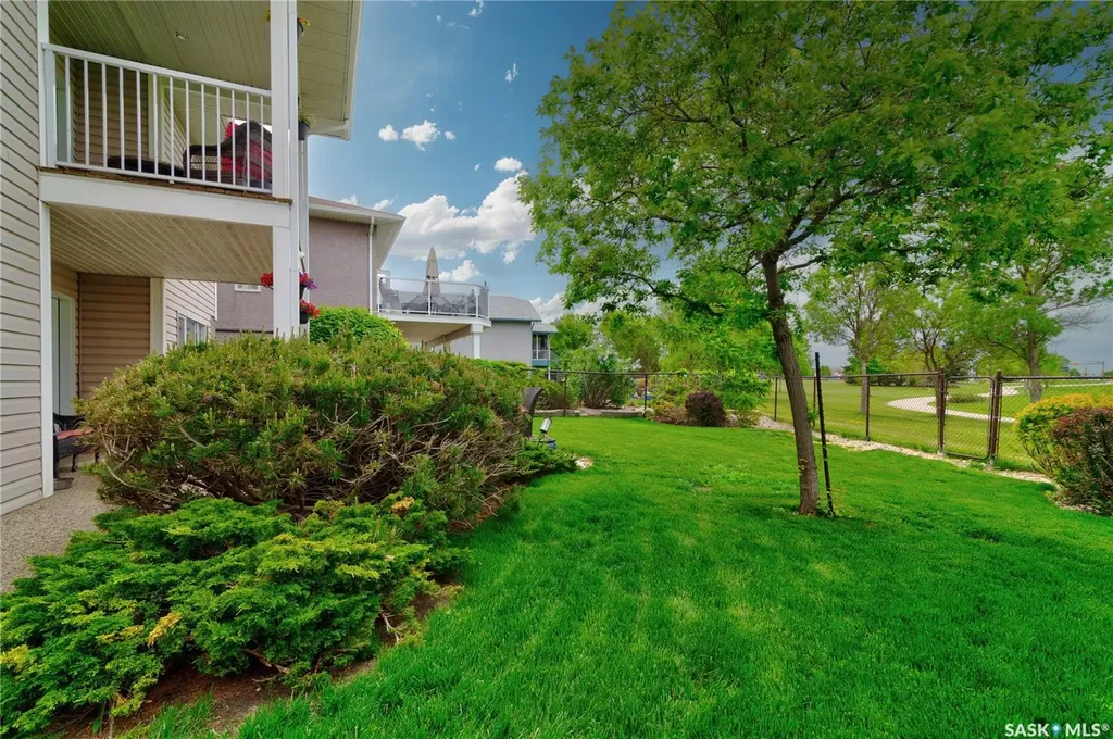 3511 Bishop Crescent E Regina SK S4Z 1A6