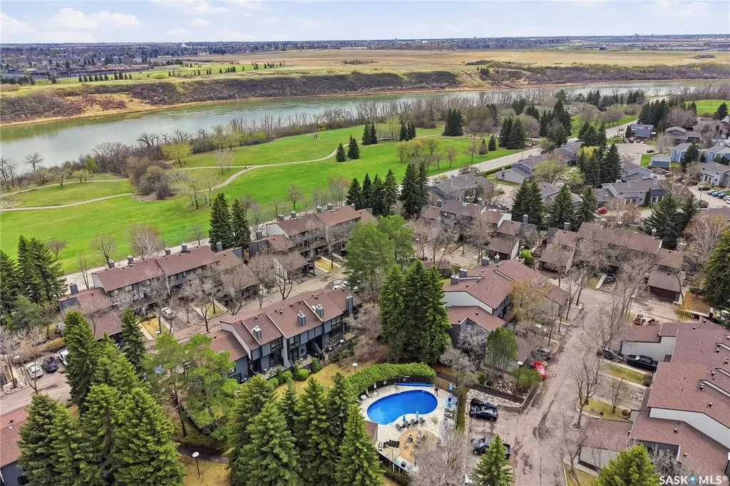 455 Pinehouse Drive Saskatoon SK S7K 5X1