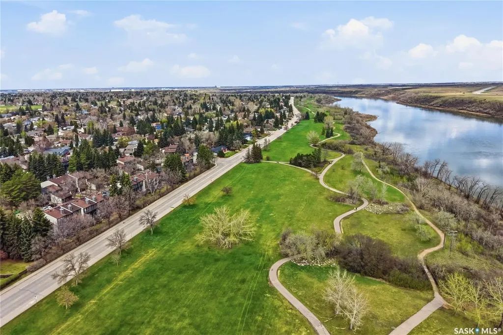 455 Pinehouse Drive Saskatoon SK S7K 5X1