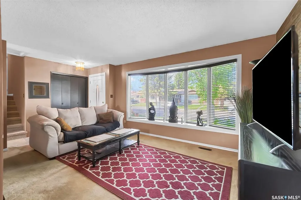 134 Devonshire Crescent Saskatoon SK S7L 5V7