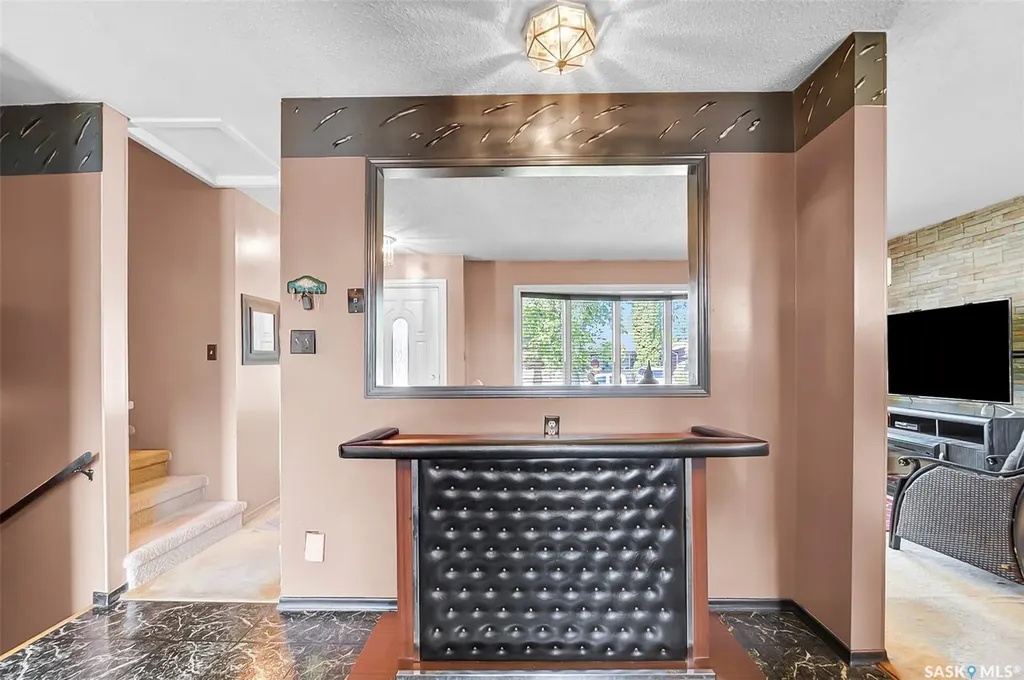 134 Devonshire Crescent Saskatoon SK S7L 5V7