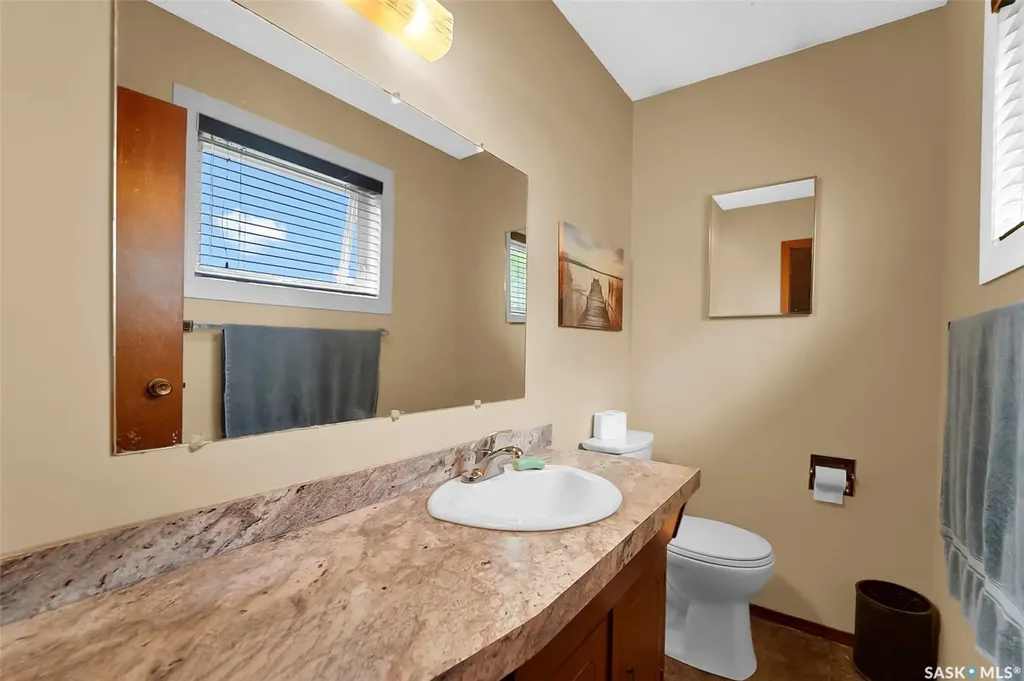 134 Devonshire Crescent Saskatoon SK S7L 5V7