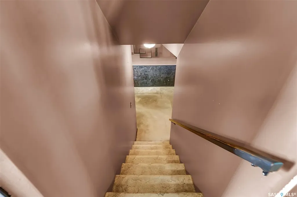 134 Devonshire Crescent Saskatoon SK S7L 5V7