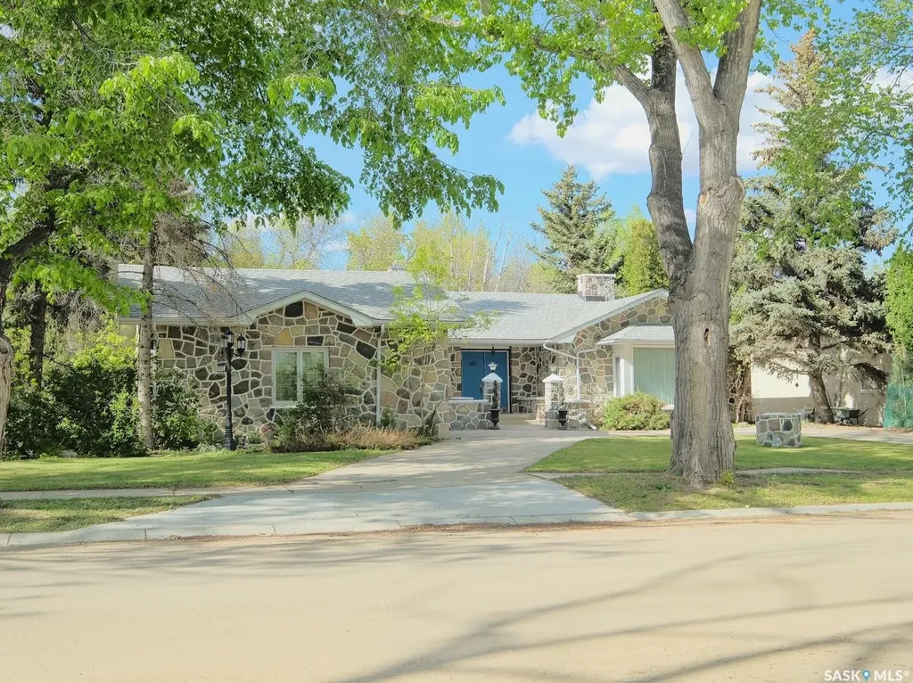 107 Jubilee Crescent Rosetown SK S0L 2V0