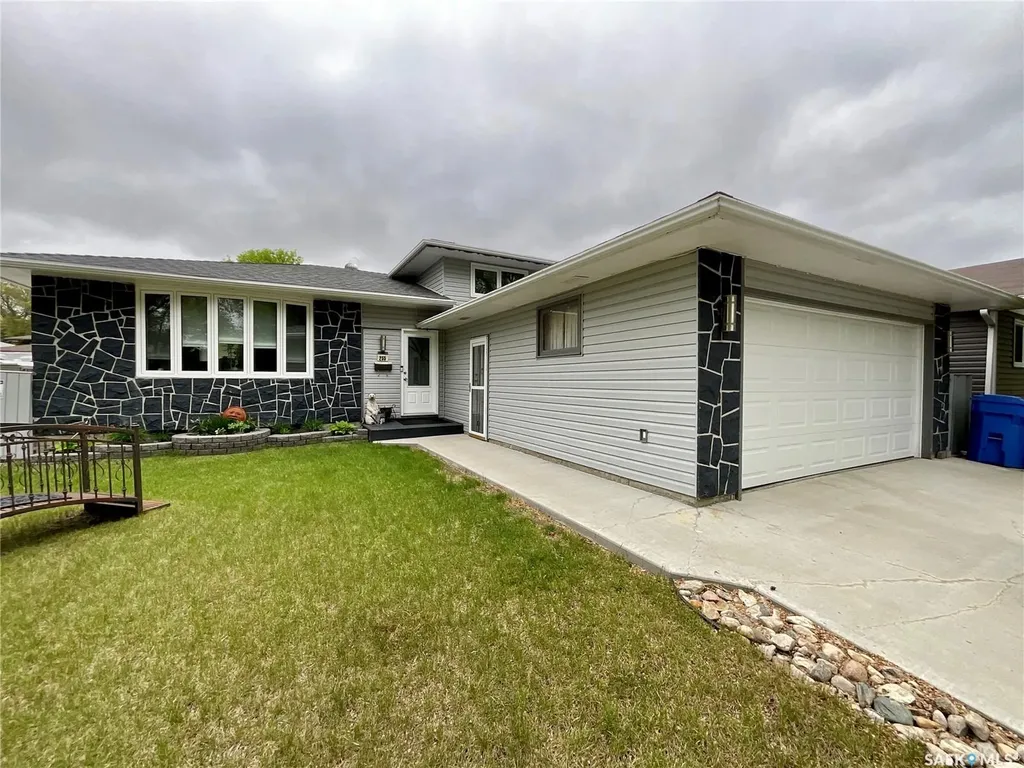 255 Litzenberger Crescent Regina SK S4R 7A2