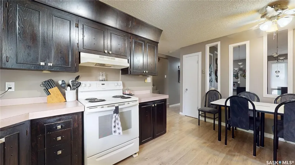 255 Litzenberger Crescent Regina SK S4R 7A2