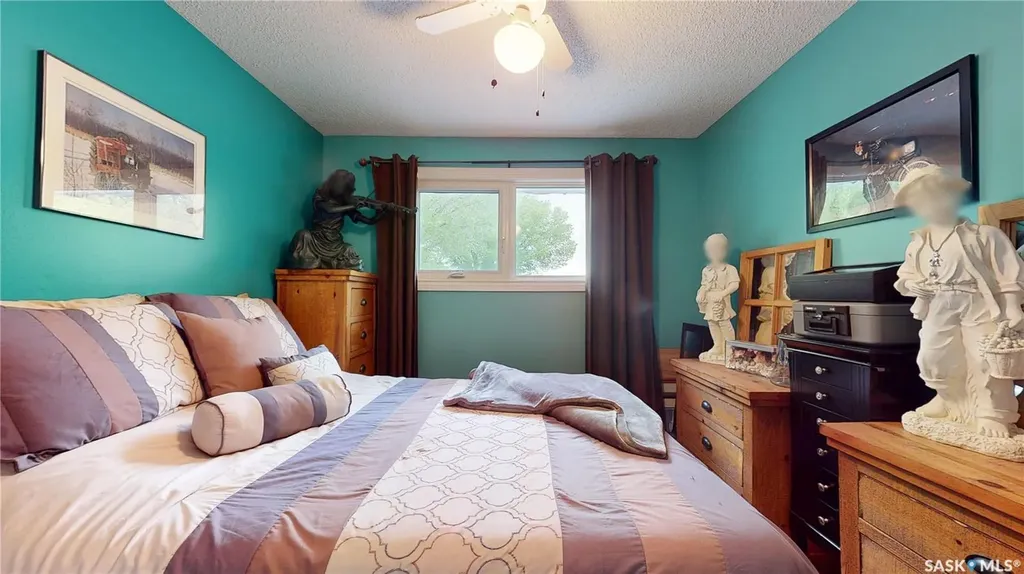 255 Litzenberger Crescent Regina SK S4R 7A2