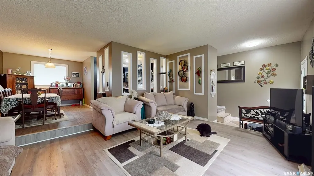 255 Litzenberger Crescent Regina SK S4R 7A2
