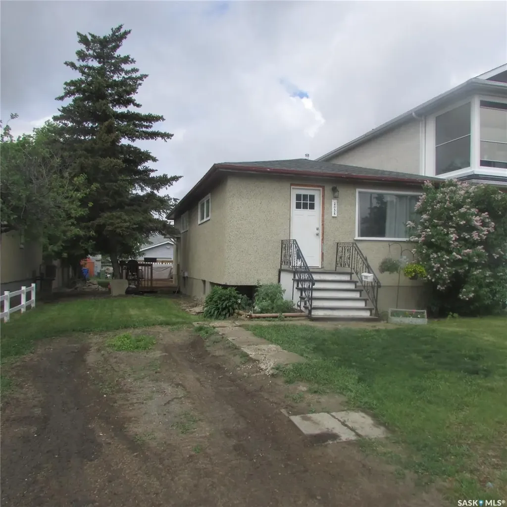 2058 Alexandra Street Regina SK S4T 4P5