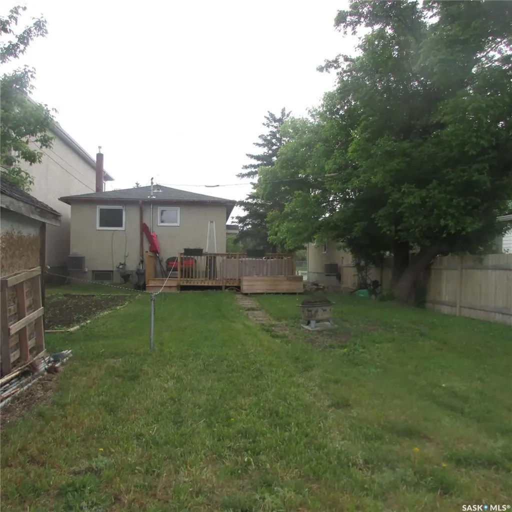 2058 Alexandra Street Regina SK S4T 4P5
