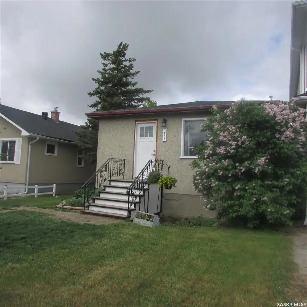 2058 Alexandra Street Regina SK S4T 4P5