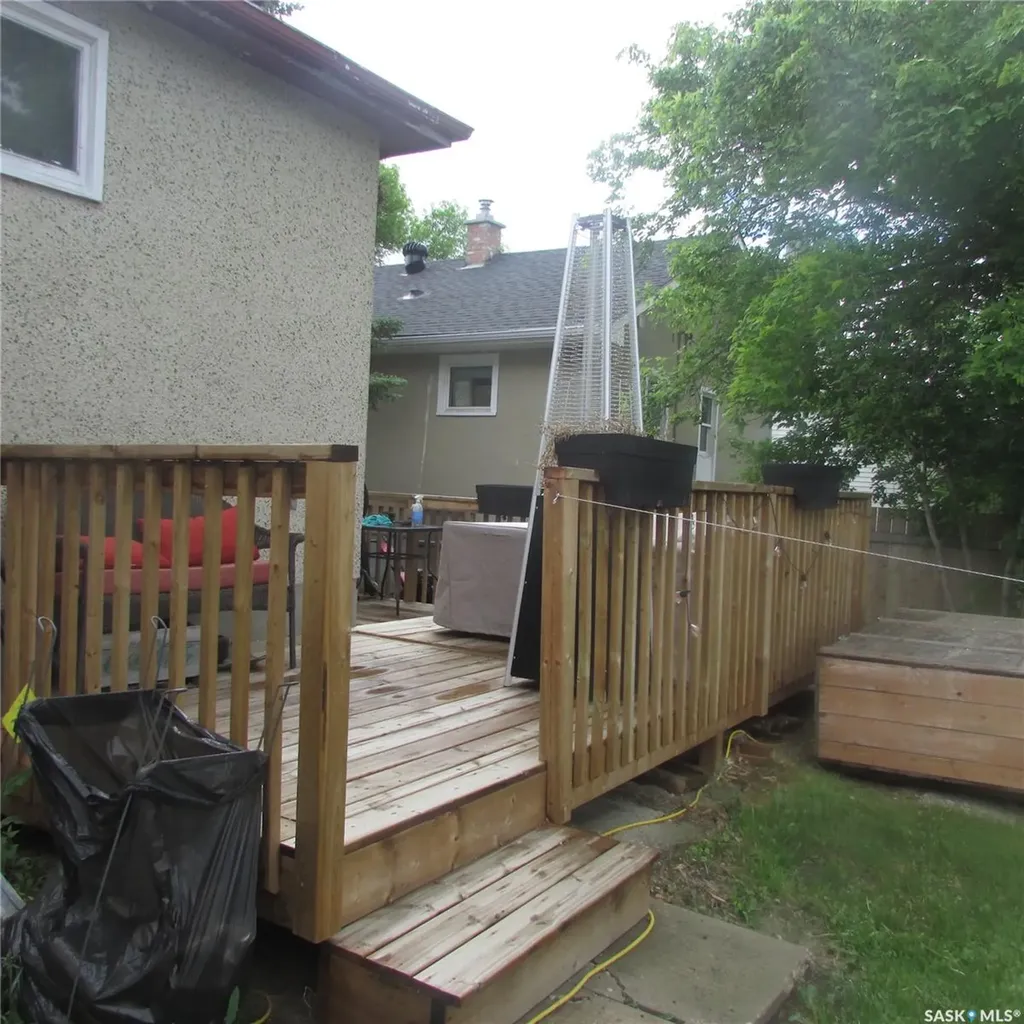 2058 Alexandra Street Regina SK S4T 4P5
