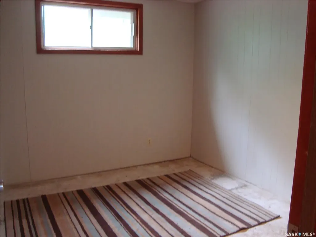 260 6th Avenue E Gravelbourg SK S0H 1X0