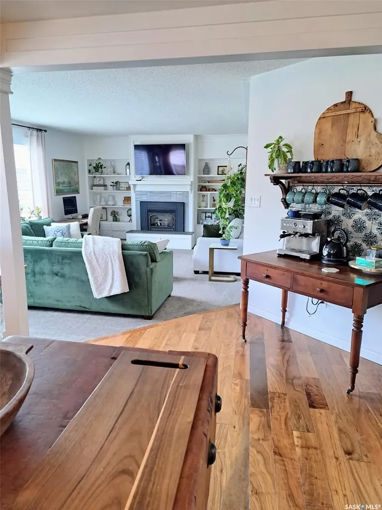 310 Willow Street E Saskatoon SK S7J 0C6
