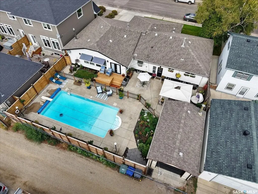 310 Willow Street E Saskatoon SK S7J 0C6