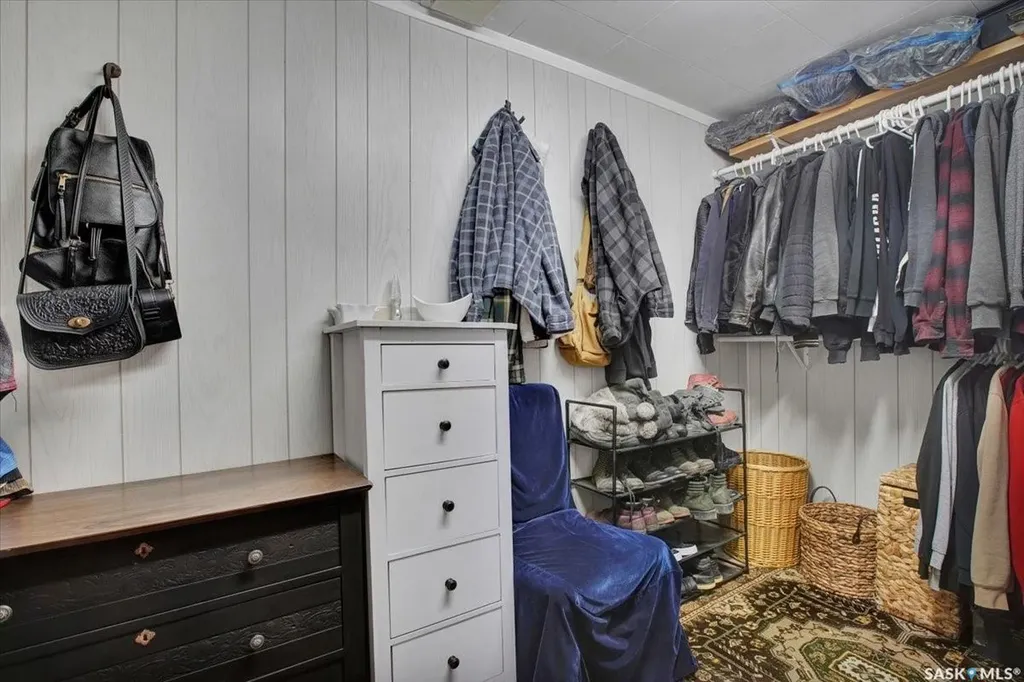 310 Willow Street E Saskatoon SK S7J 0C6
