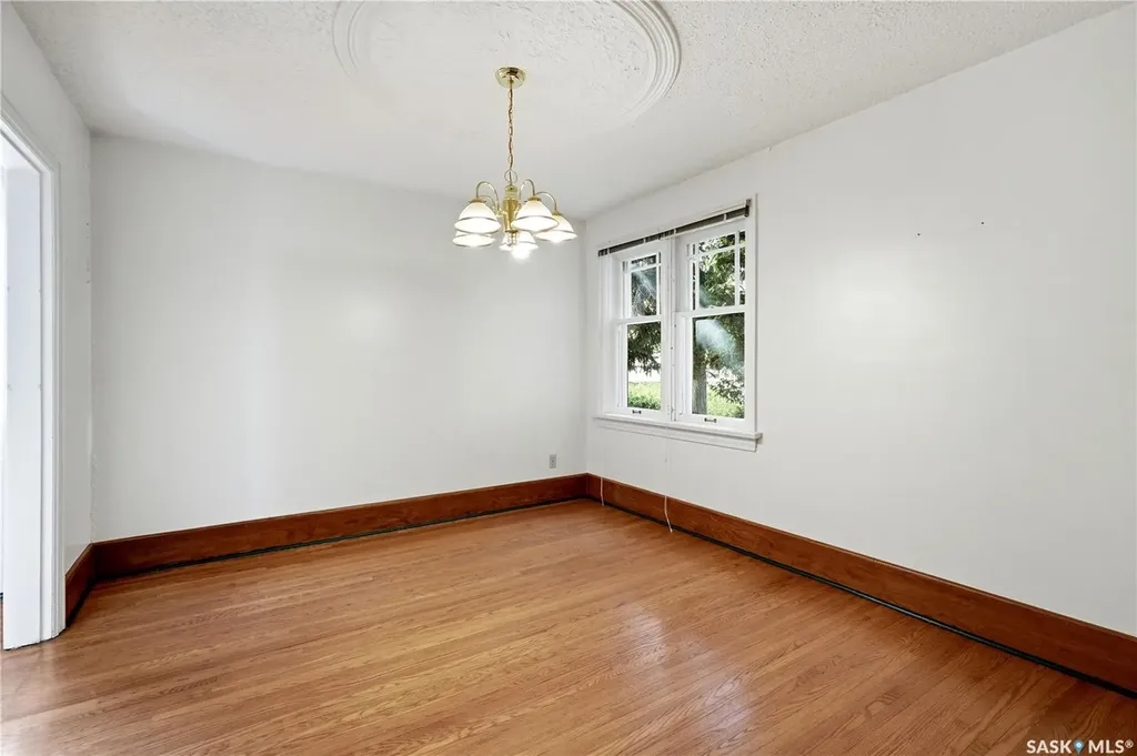 525 5th Street E Saskatoon SK S7H 1G2