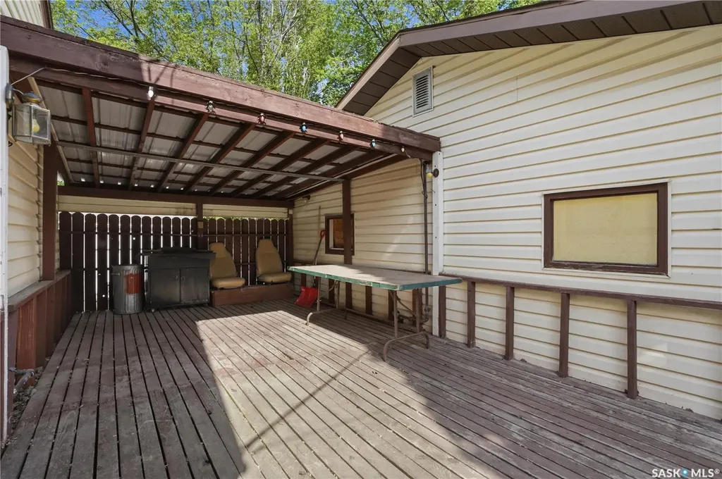525 5th Street E Saskatoon SK S7H 1G2