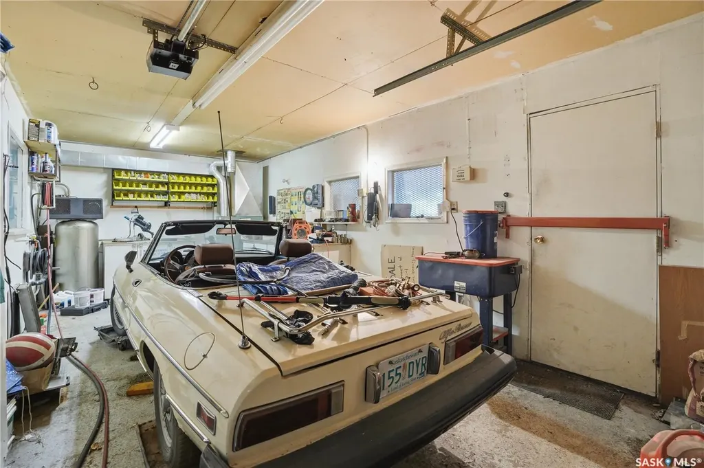 2009 Easthill Saskatoon SK S7J 3C6
