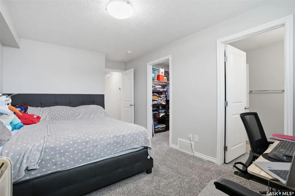 110 Akhtar Bend Saskatoon SK S7W 0Y9