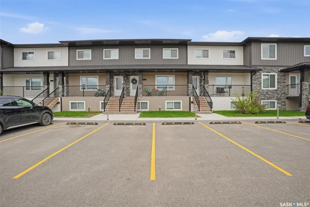 110 Akhtar Bend Saskatoon SK S7W 0Y9