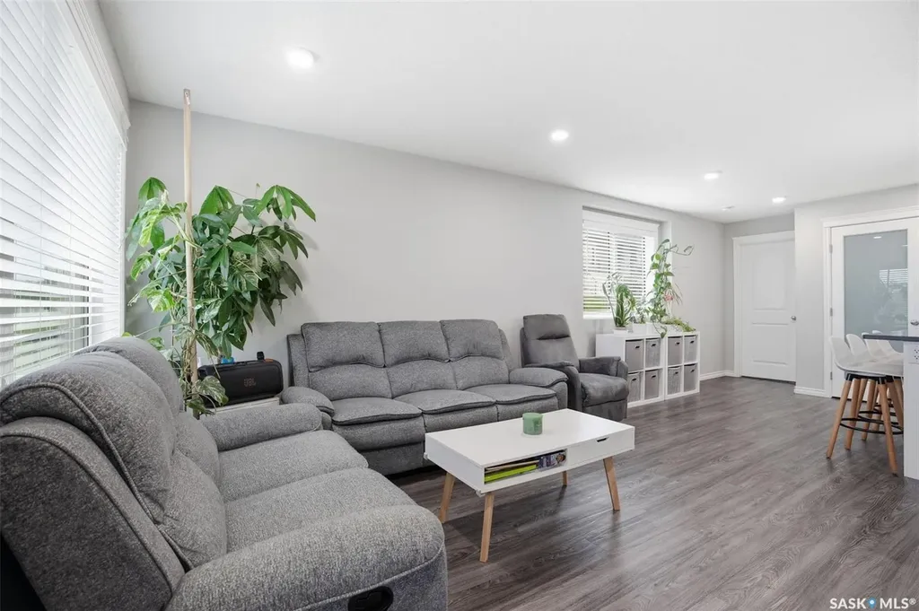 110 Akhtar Bend Saskatoon SK S7W 0Y9