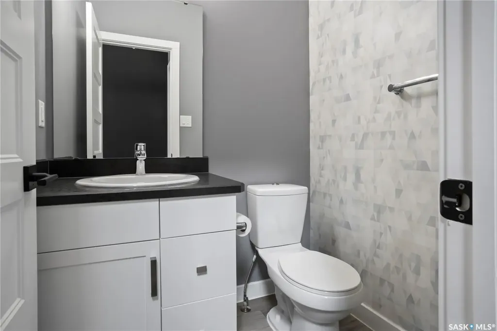 4334 Green Olive Way E Regina SK S4V 1P9