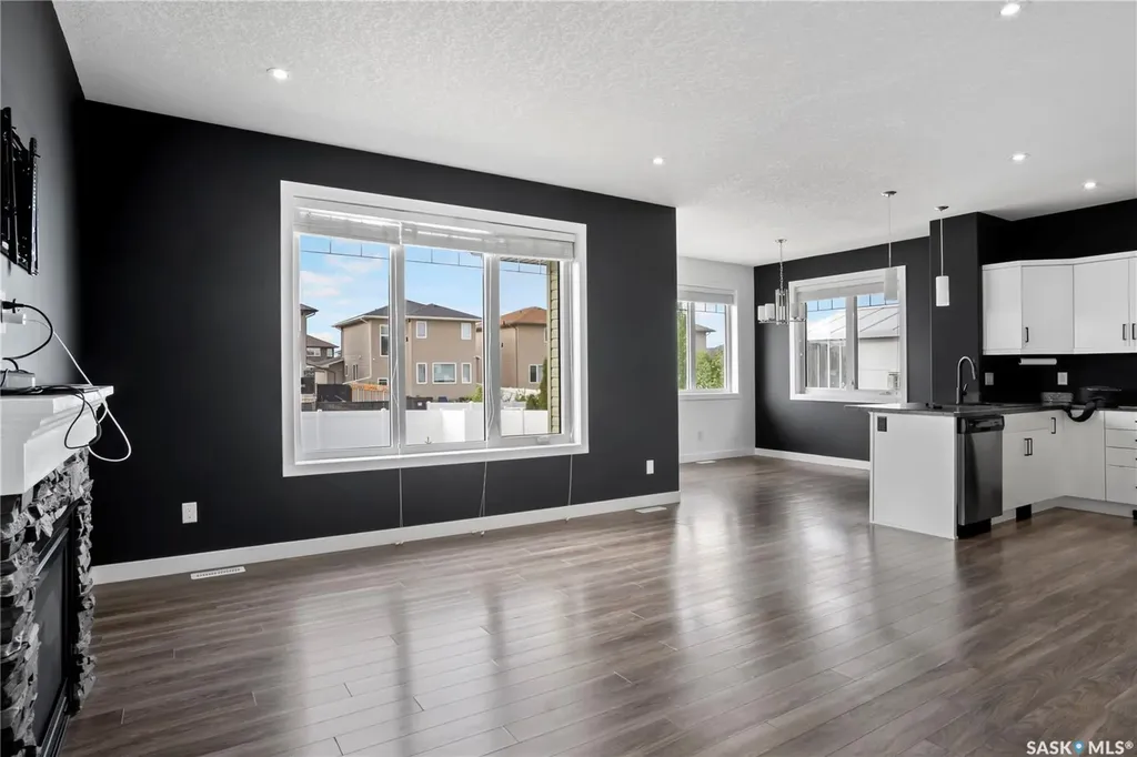 4334 Green Olive Way E Regina SK S4V 1P9